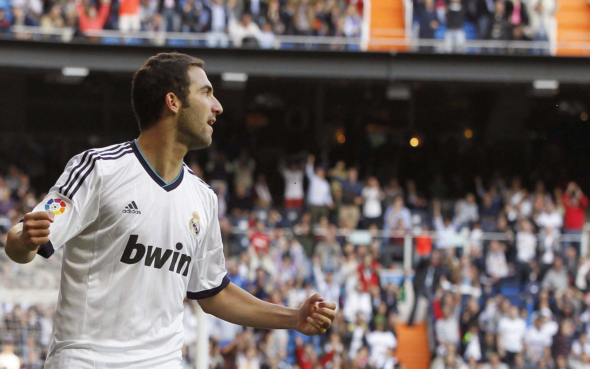 独家揭秘,贝林厄姆力荐皇马,阿诺德或迎生涯转折点!